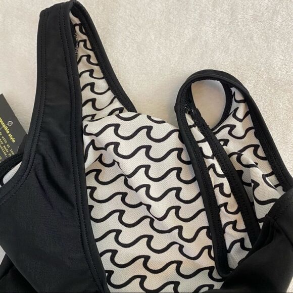 Art Class Girls Black White Waves Believe in Mermaids One Piece Swim Girls XS - Picture 4 of 6